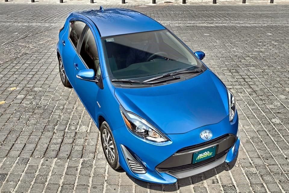 Un nuevo Prius llegó a la ciudad, se trata del modelo hatchback, que llega con un diseño menos controvertido al de su hermano mayor.