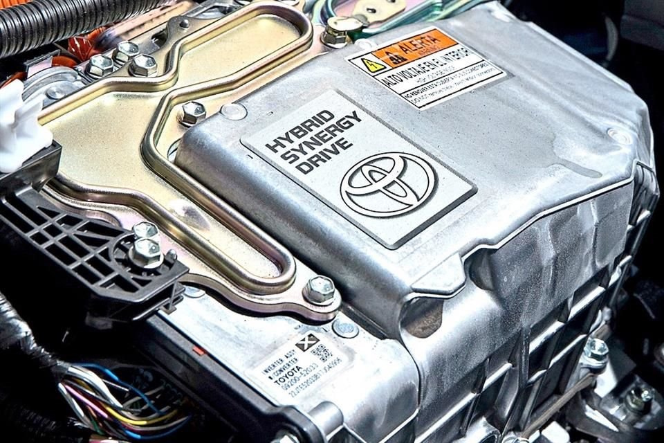 El motor eléctrico del Prius C genera 66 caballos de potencia.
