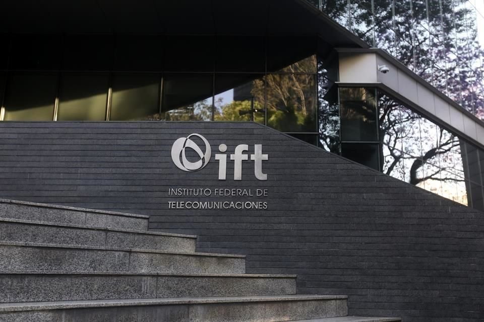 Actualmente, Cofece opera con cuatro comisionados en su Pleno y el IFT con cinco.