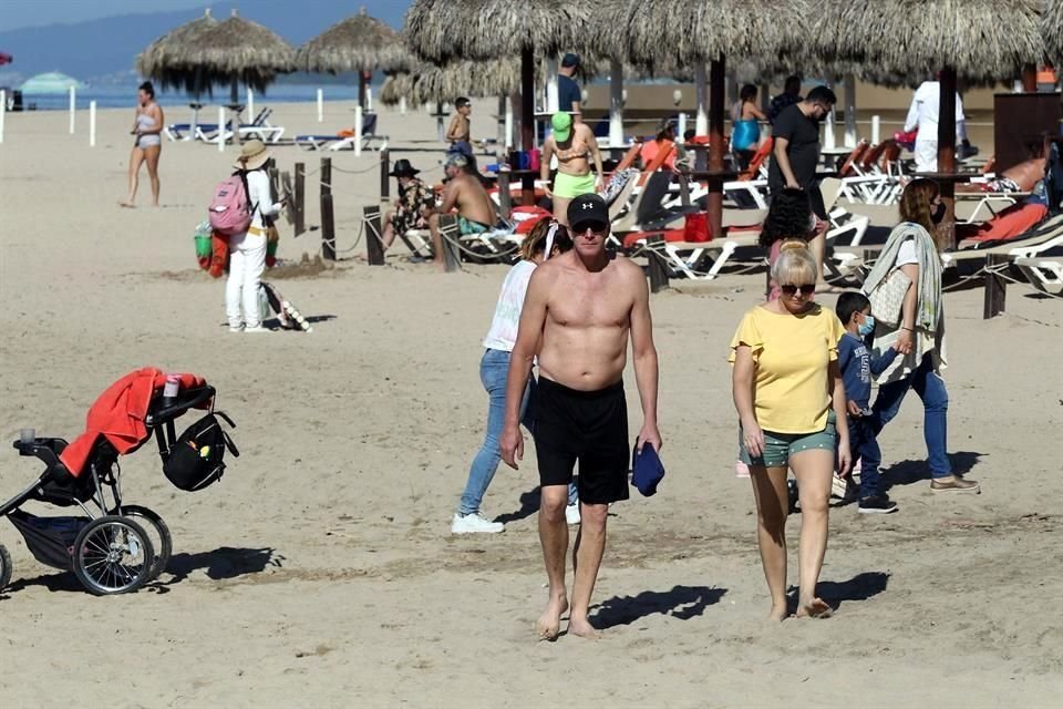 Turistas en Puerto Vallarta