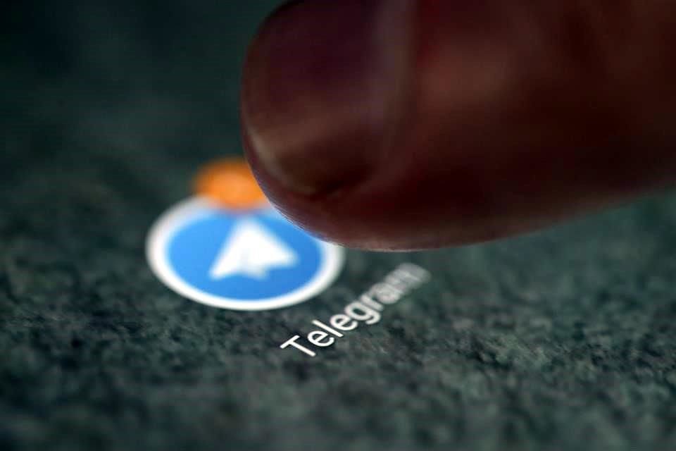 Telegram permite compartir un número ilimitado de fotos, videos y archivos de hasta 2 GB cada uno.