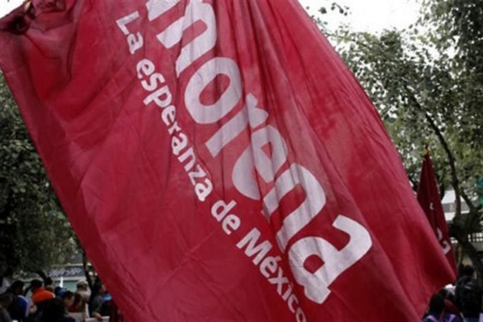 El Presidente López Obrador afirmó que el mensaje a funcionarios de su Gobierno es que no se metan en asuntos partidistas.