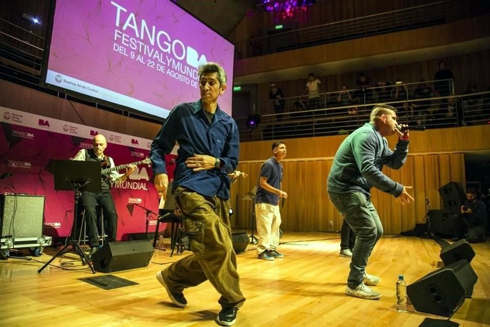 Los artistas de rap y hip hop que participan en esta propuesta aseguran que el carácter callejero del tango fue lo que los impulsó a incorporarse al proyecto.