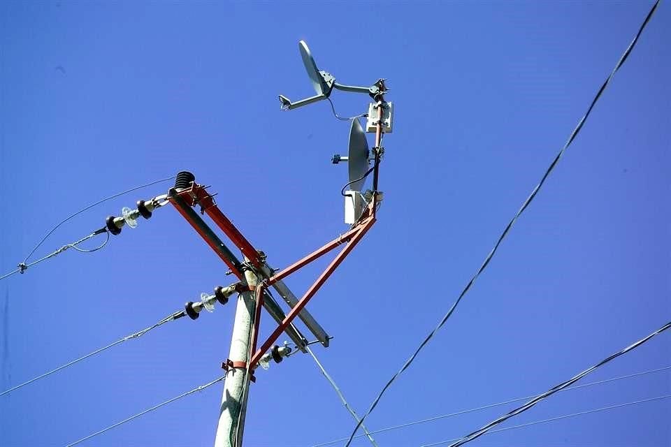 A medida que más operadores se despliegan y el ancho de banda se incrementa, se requieren más antenas para el aumento de la potencia total transmitida. 