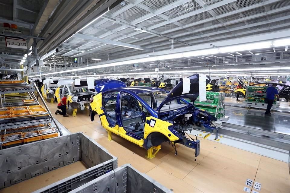 Por ahora, la SE continúa trabajando con la industria automotriz para evaluar el aplazamiento.