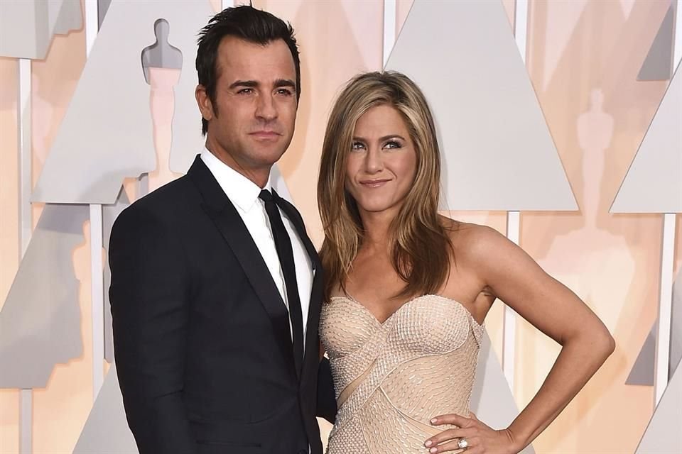 Justin Theroux dijo que su relación ahora con Jennifer Aniston ha ido evolucionando.