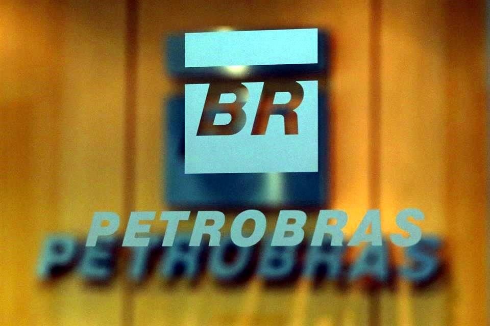 A lo largo de abril, Petrobras vendió en el mercado internacional un millón de barriles por día, lo que supone un 145 por ciento más que en el mismo mes de 2019.