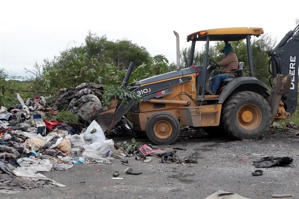Limpieza en terrenos baldíos aledaños a Simeprode.