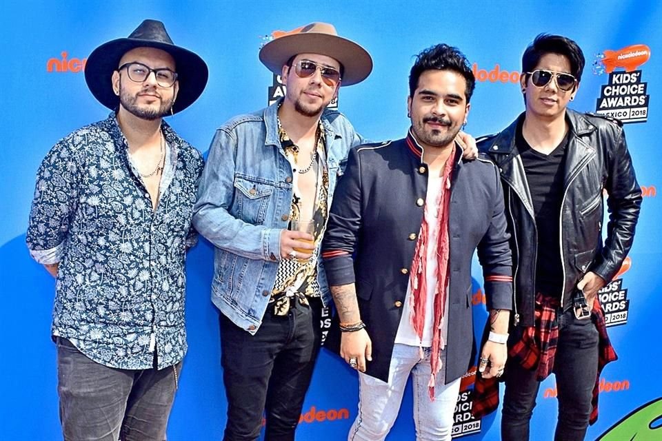 La banda Lola Club se presenta el domingo en el Café Iguana.
