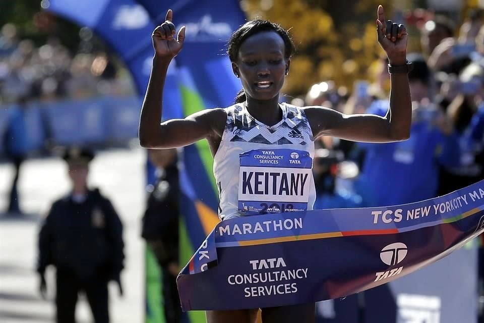 Mary Keitany fue la ganadora en la rama femenil.