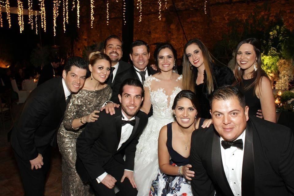 José Zepeda, Ernesto Robles, Paula Beltrán, Laura Sandoval, Diana Ruiz, Sergio Ávalos, Walky Fonseca y Jorge Godínez.