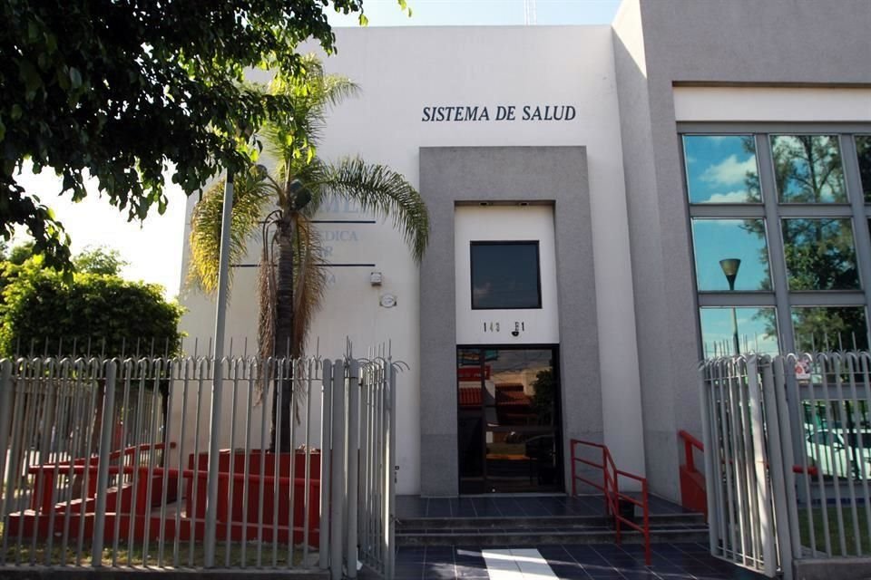 Unidad médica en Javier Mina.