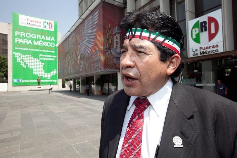 En 2011, Juanito era parte del PRI.