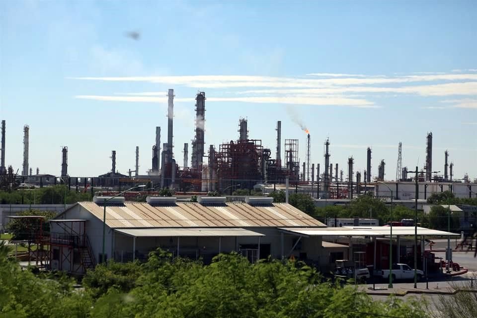 La Jefa de Personal de la Refinería de Cadereyta fue denunciada por acoso laboral.