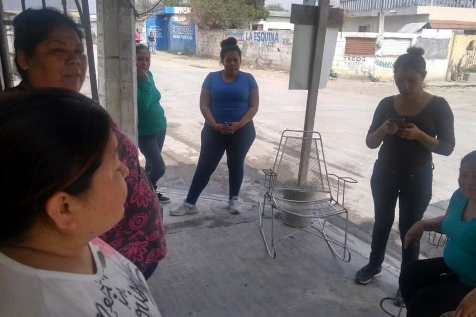 Los manifestantes aseguraron que la protesta terminó porque recibieron una nueva promesa por parte de autoridades, y denunciaron recibir mal trato por parte de policías de Escobedo.