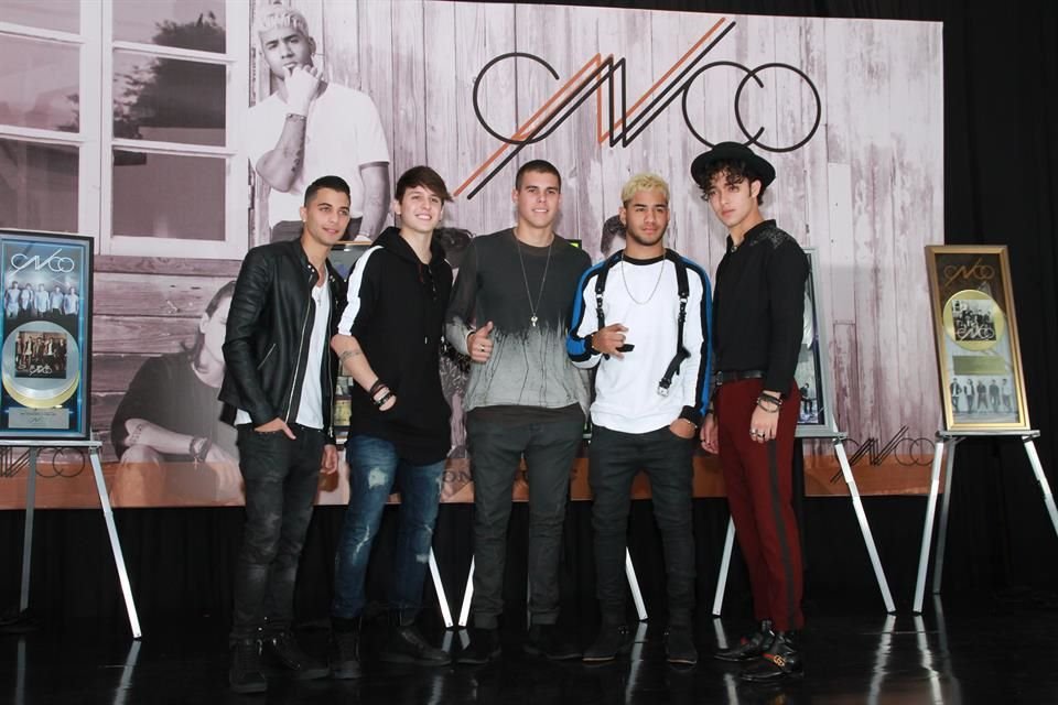 CNCO obtuvo reconocimientos por sus altas ventas y por su triunfo en los premios Latin Billboard.