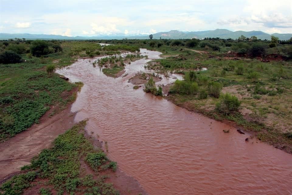 A Grupo México se le acusa por el derrame de casi 40 mil metros cúbicos de tóxicos en el Río Sonora, en 2014.