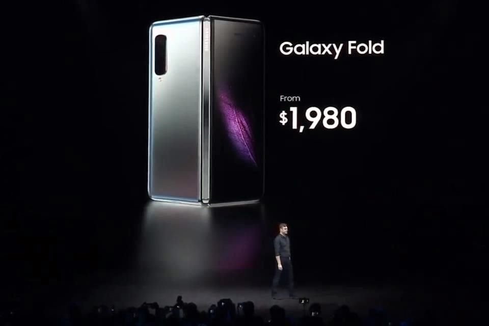 El Galaxy Fold estará disponible a partir del 26 de abril por 1980 dólares.