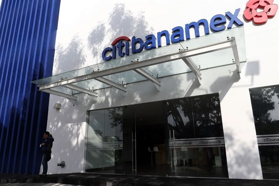 La perspectiva de las notas de los bancos sigue siendo negativa, con excepción de Citibanamex y HSBC México.