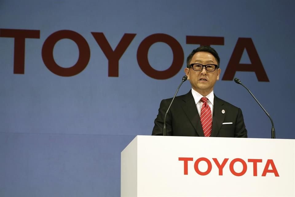 Akio Toyoda, presidente de Toyota, advirtió que las restricciones a la importación afectarían a fabricantes, concesionarios y clientes.