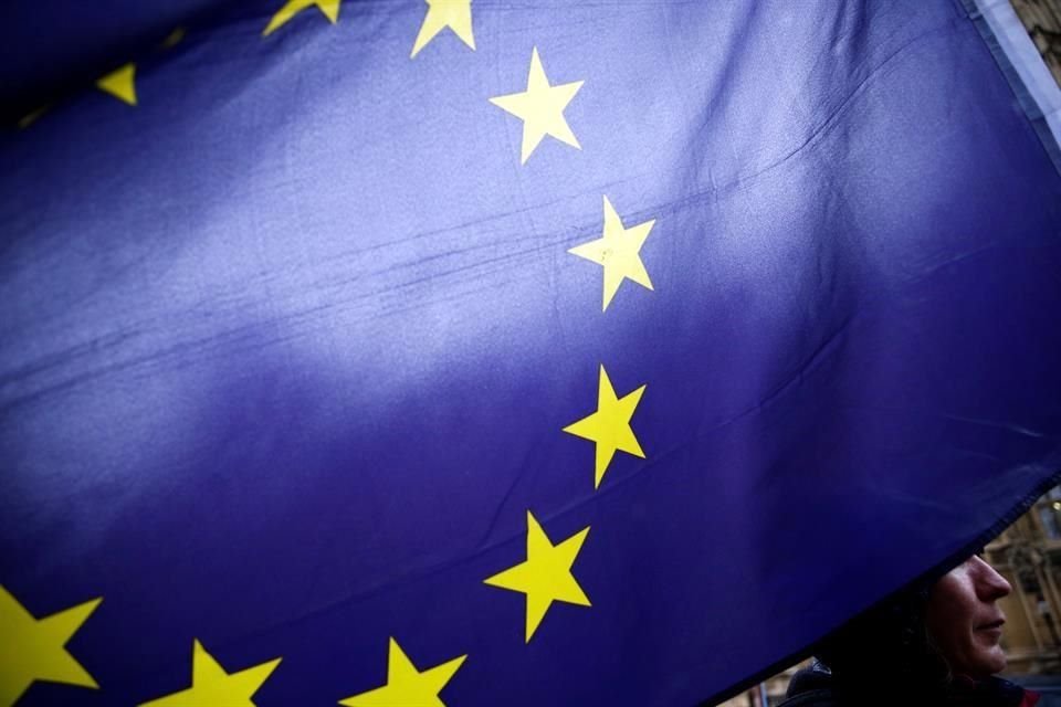 La Cámara de los Comunes votará esta tarde en Londres el pacto por el Brexit luego de cambios de última hora logrados por Theresa May.