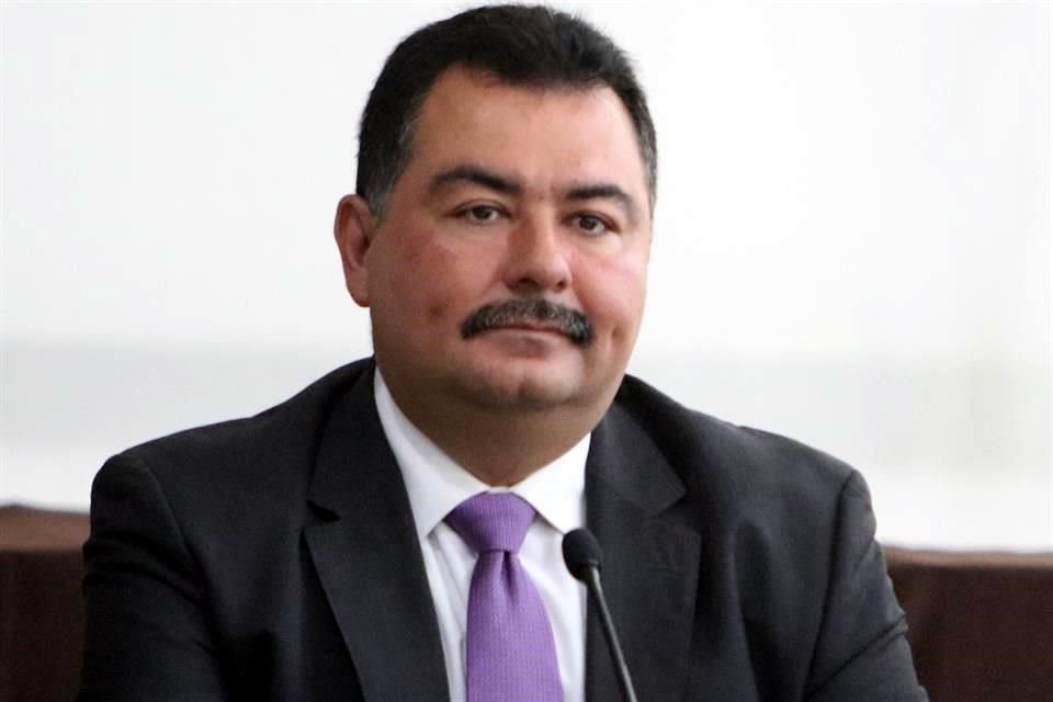  Carlos Guevara.