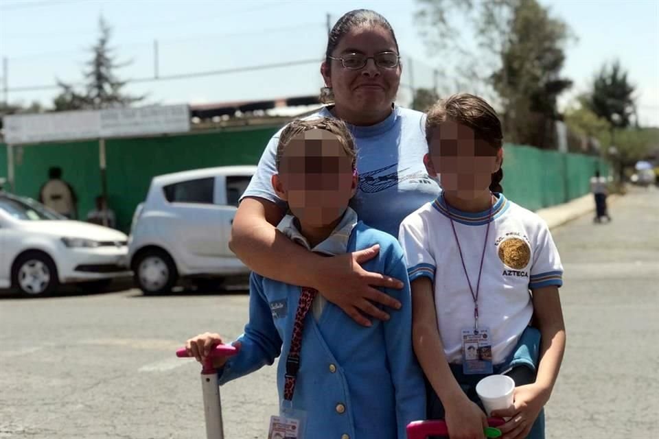 Las hijas de Jaqueline desconocen qué es una escuela con servicio regular del agua.