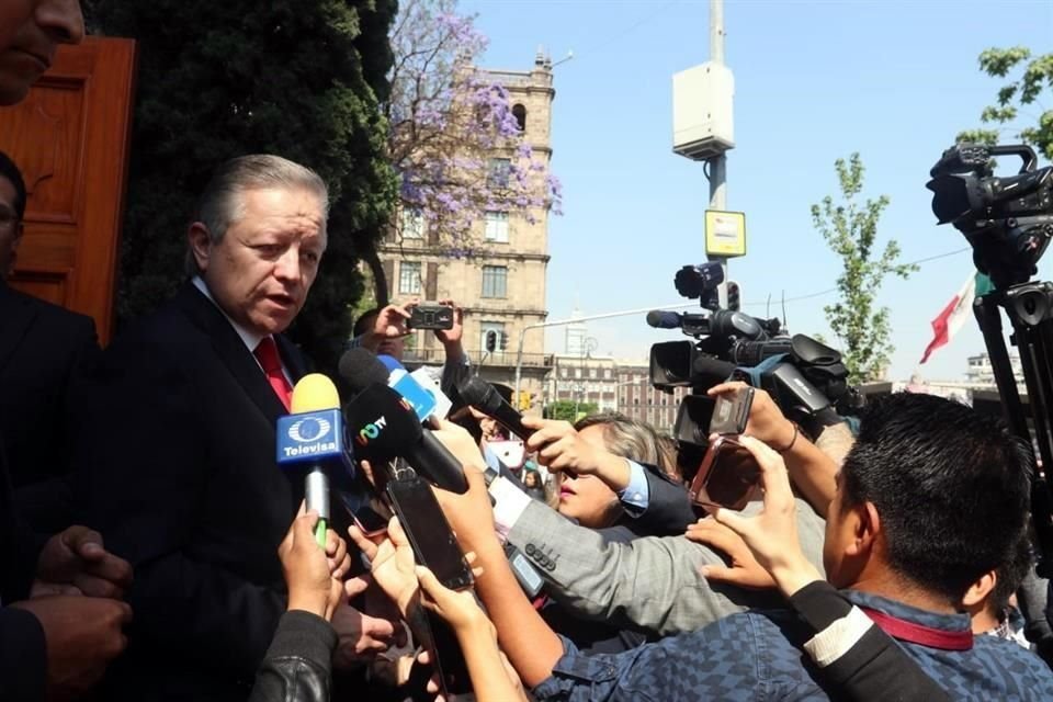 El Ministro Zaldívar a su salida del encuentro con el Presidente López Obrador.