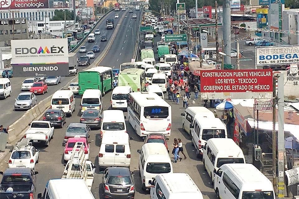 Aunque los transportistas no cumplieron en su totalidad las mejoras al servicio ofrecidas en 2017 a cambio del incrementó de tarifa de 8 a 10 pesos, el Gobierno del Edomex autorizó un nuevo incremento de 10 a 12 pesos