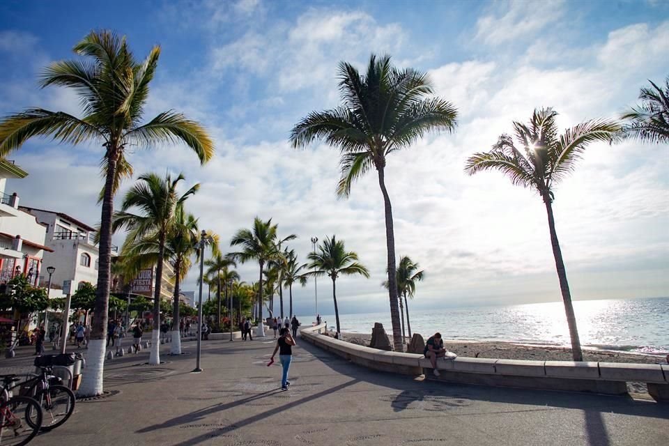 Tras la cancelación de la ceremonia del Día de Muertos, la expectativa es que Puerto Vallarta no superará 40 por ciento de ocupación hotelera.  