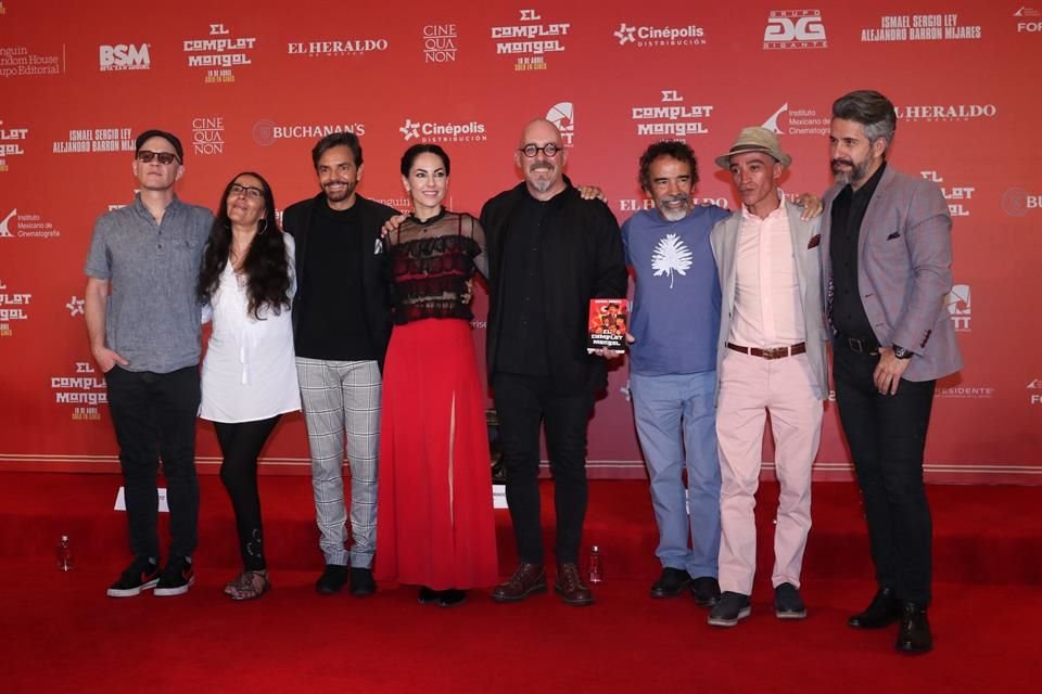 La cinta se estrenará el próximo 18 de abril.