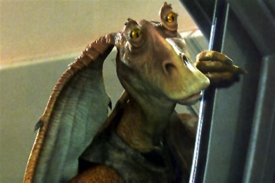 Jar Jar Binks es el primer personaje creado por computadora que participa en una película de acción real.