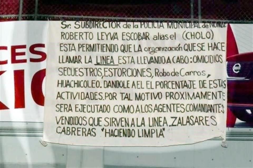 El mensaje fue colgado el puente peatonal de la Avenida La Cantera y República de Costa Rica.