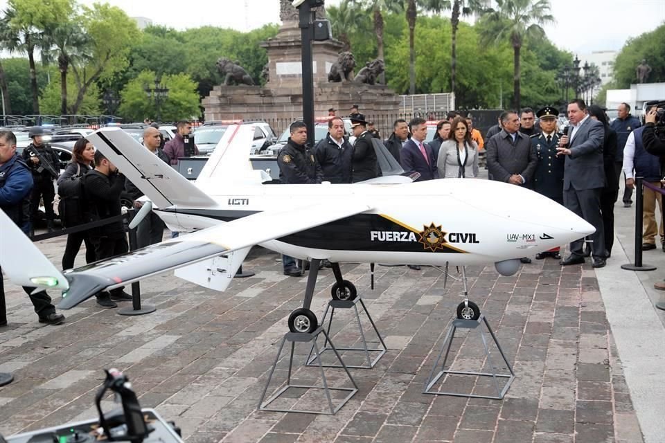 El dron fue presentado hace tres meses como una supuesta innovación para el combate a la delincuencia y se informó que tendría un costo de 57 millones de pesos.