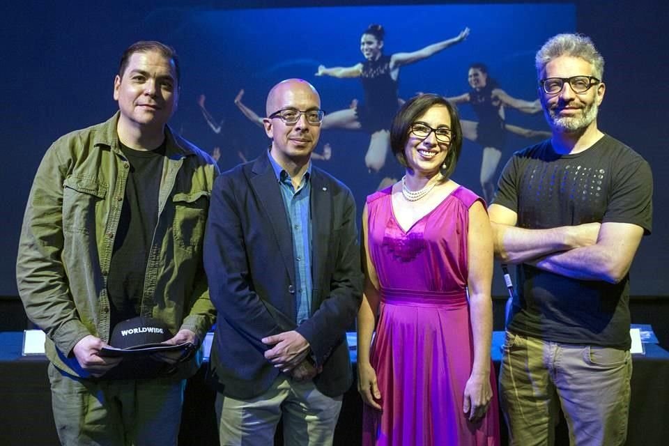 Toy Selectah, DJ, Jorge Volpi, Evoé Sotelo, Sebastían García, coreógrafo dieron a conocer el programa del Día Internacional de la Danza.