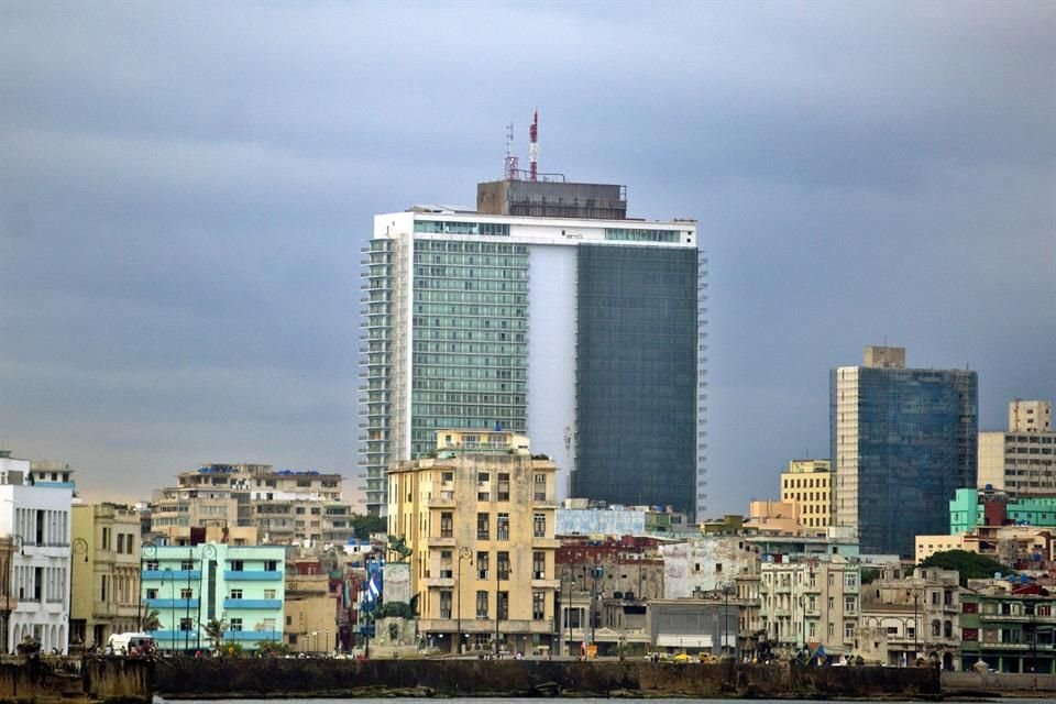 La Habana, Cuba, que en noviembre cumplirá 500 años desde su fundación, está siendo remodelada.