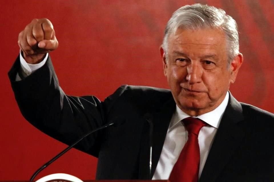 El Presidente en su conferencia de prensa en Palacio Nacional.