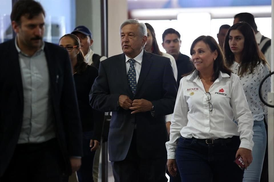 López Obrador arribó este mediodía al Aeropuerto de Monterrey.