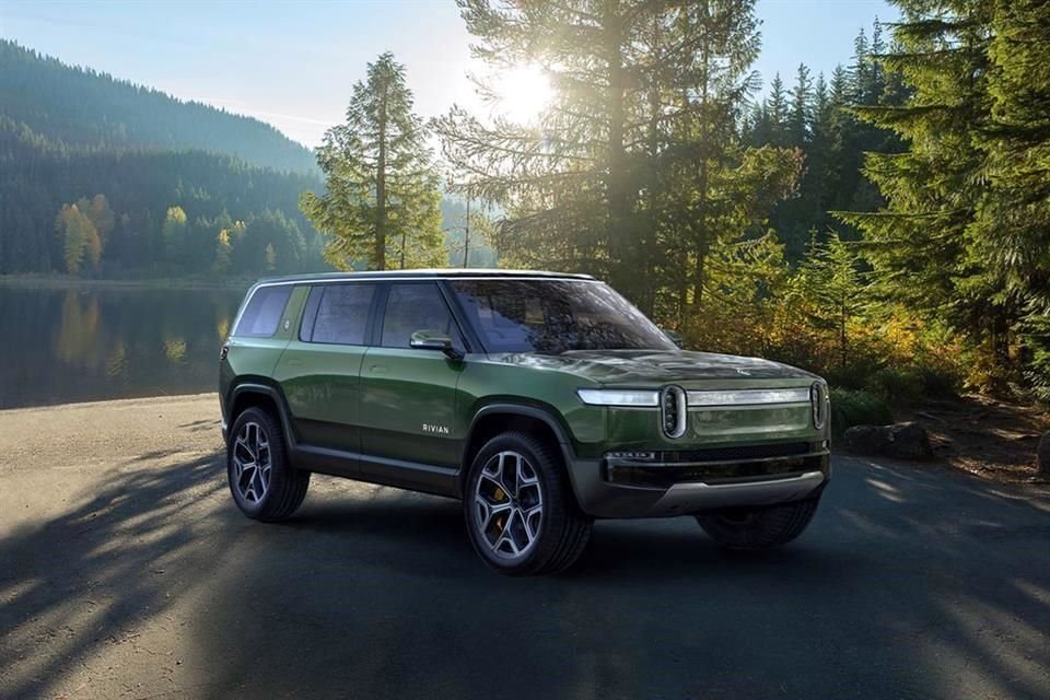 Rivian lanzará una pick up y una SUV que superan los 640 kilómetros de autonomía.