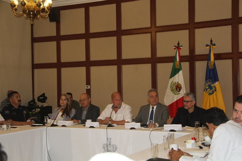 Alfaro reconoció que, a pesar de los anuncios de la reducción de delitos, los ciudadanos aún se sienten inseguros, sobre todo por las muertes de menores de edad.