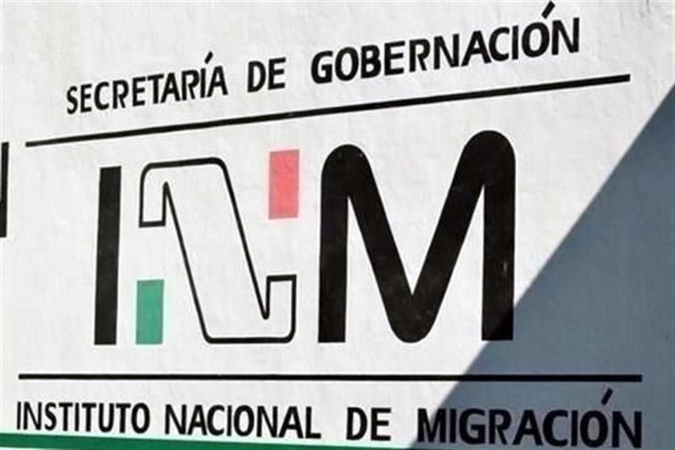 Fuentes de la Secretaría de Gobernación indicaron que al menos 90 migrantes fueron llevados a la estación migratoria de Acayucan, Veracruz.