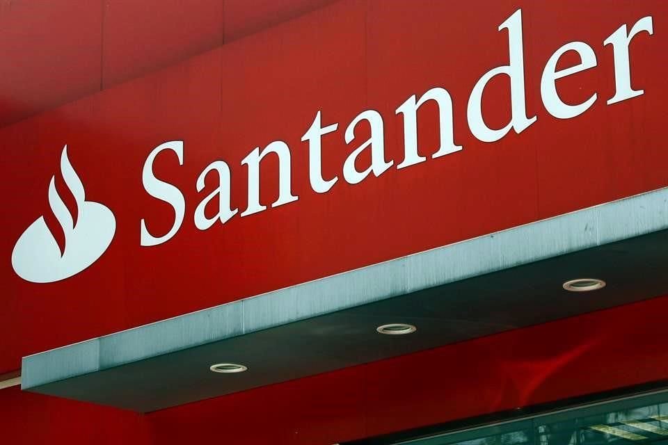 Los depósitos que Santander capta del público en general aumentaron 15.3%.