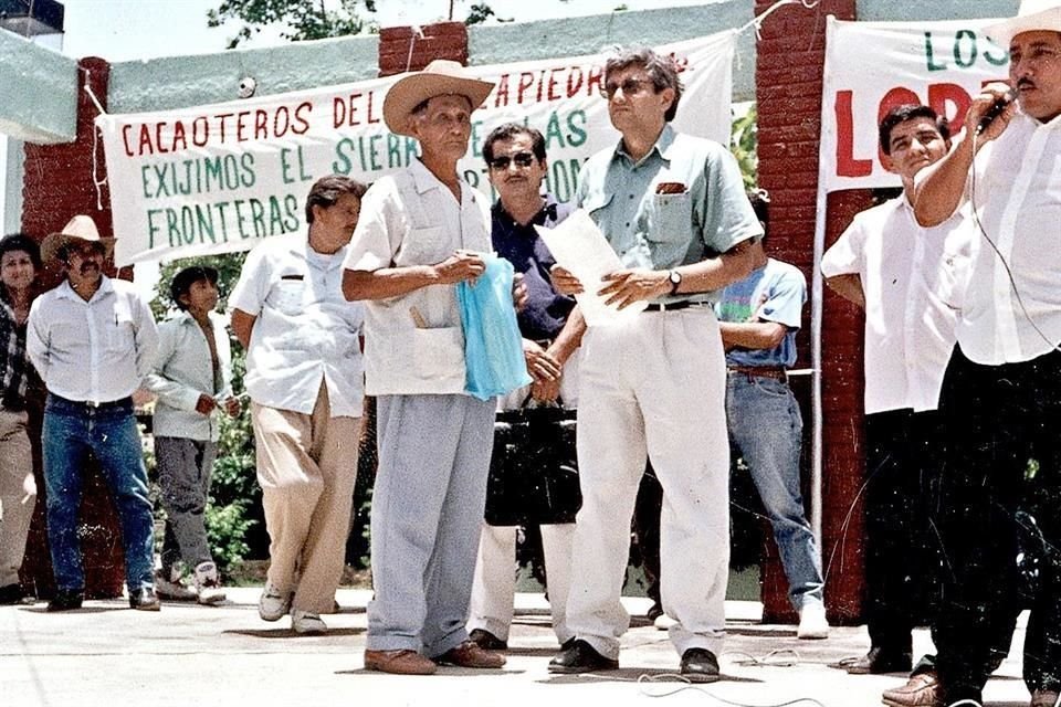 El hoy Presidente AMLO encabezó una resistencia civil en Tabasco desde hace 25 años, cuando denunció un fraude electoral del PRI por la Gubernatura.