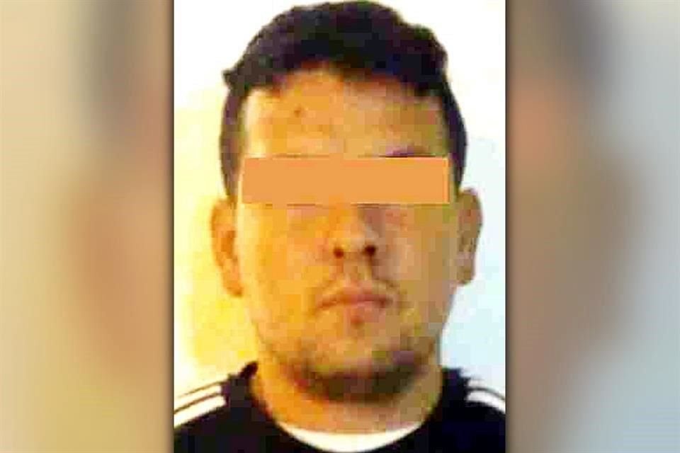 FGR detuvo en León a Héctor Ortiz 'El H-1', líder de organización que ha robado a bancos mediante 'hackeo', y aseguró 27 vehículos de lujo.