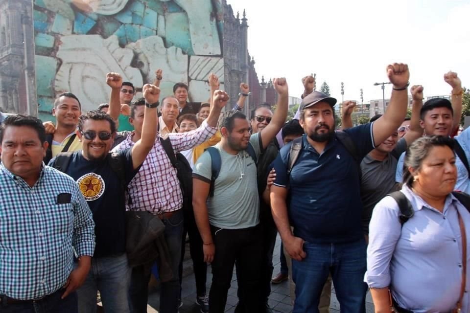 La reunión se realiza en Palacio Nacional.