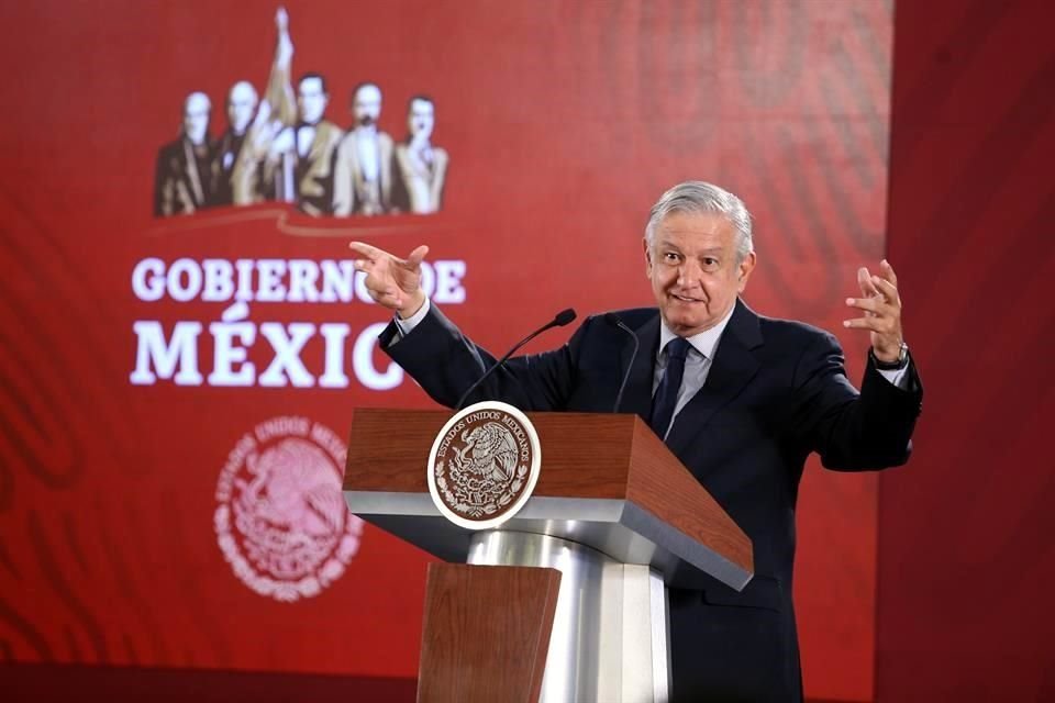 El Presidente en su reunión con medios en Palacio Nacional.