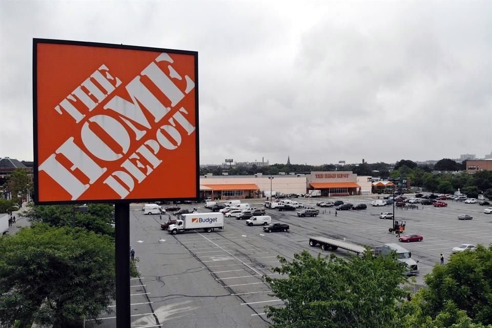 Home Depot tiene alrededor de 6 mil 200 empleados con contratos sindicalizados, según la CROC.