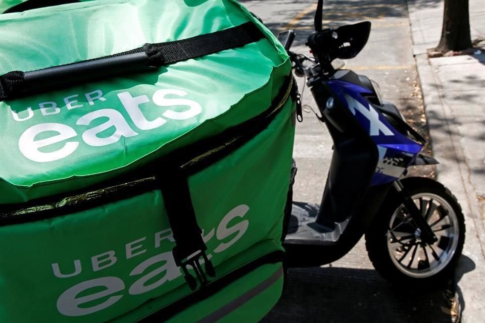 Actualmente, UberEats sostiene una alianza con la operadora de restaurantes Alsea.