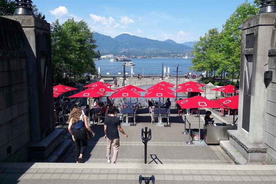 Un paseo por Seawall es obligatorio.