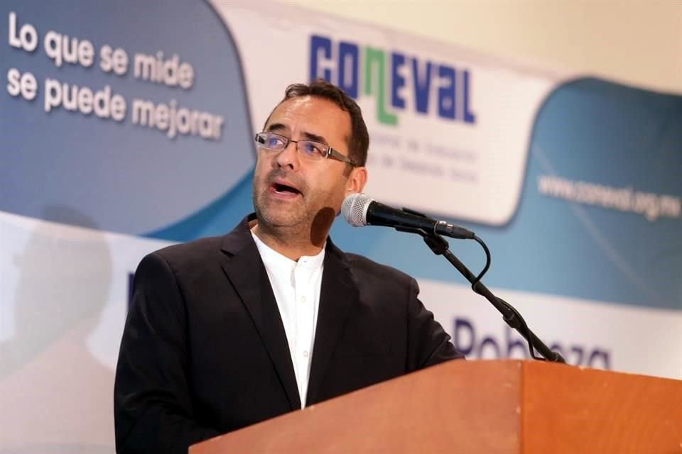 Hernández Licona consideró que si la reducción de plazas en el Gobierno no se realiza con un análisis riguroso, podría haber un 'exceso de austeridad'.